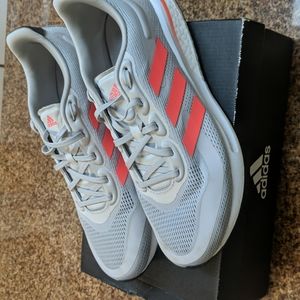 Adidas Men's Size 9 Supernovas